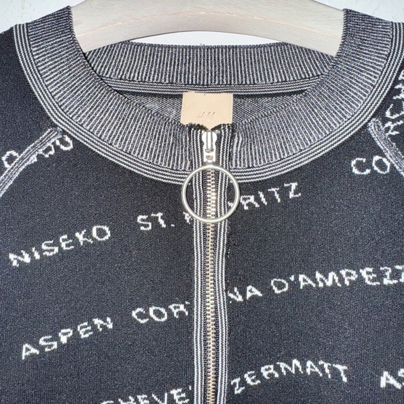 ⛷️H&M Ski Resort Quarter-Zip Sweater – Black/White (Size L) - Picture 2 of 5